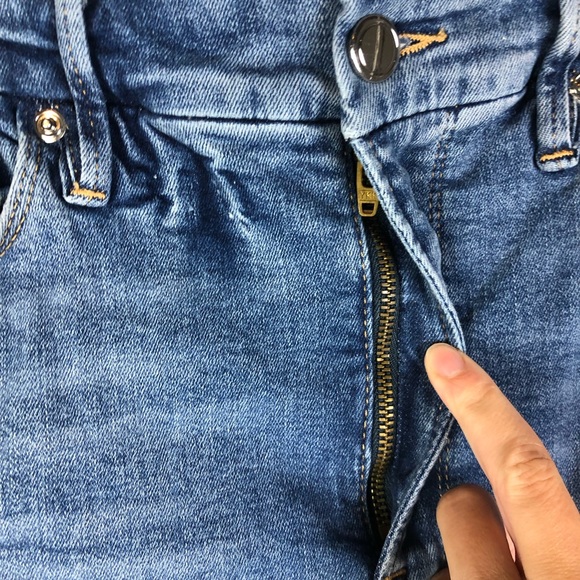 GOOD AMERICAN Good High Waist Straight Ankle Jeans Distressed Raw Hem Size 4/27 - Picture 6 of 11